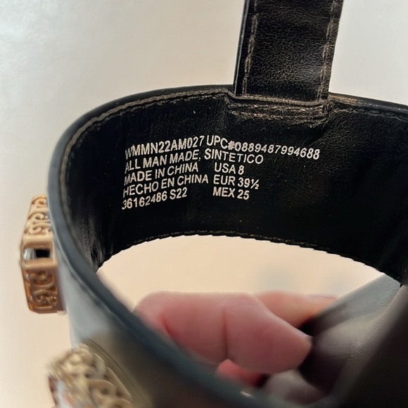 Madden NYC sandals/shoes - Picture 9 of 9